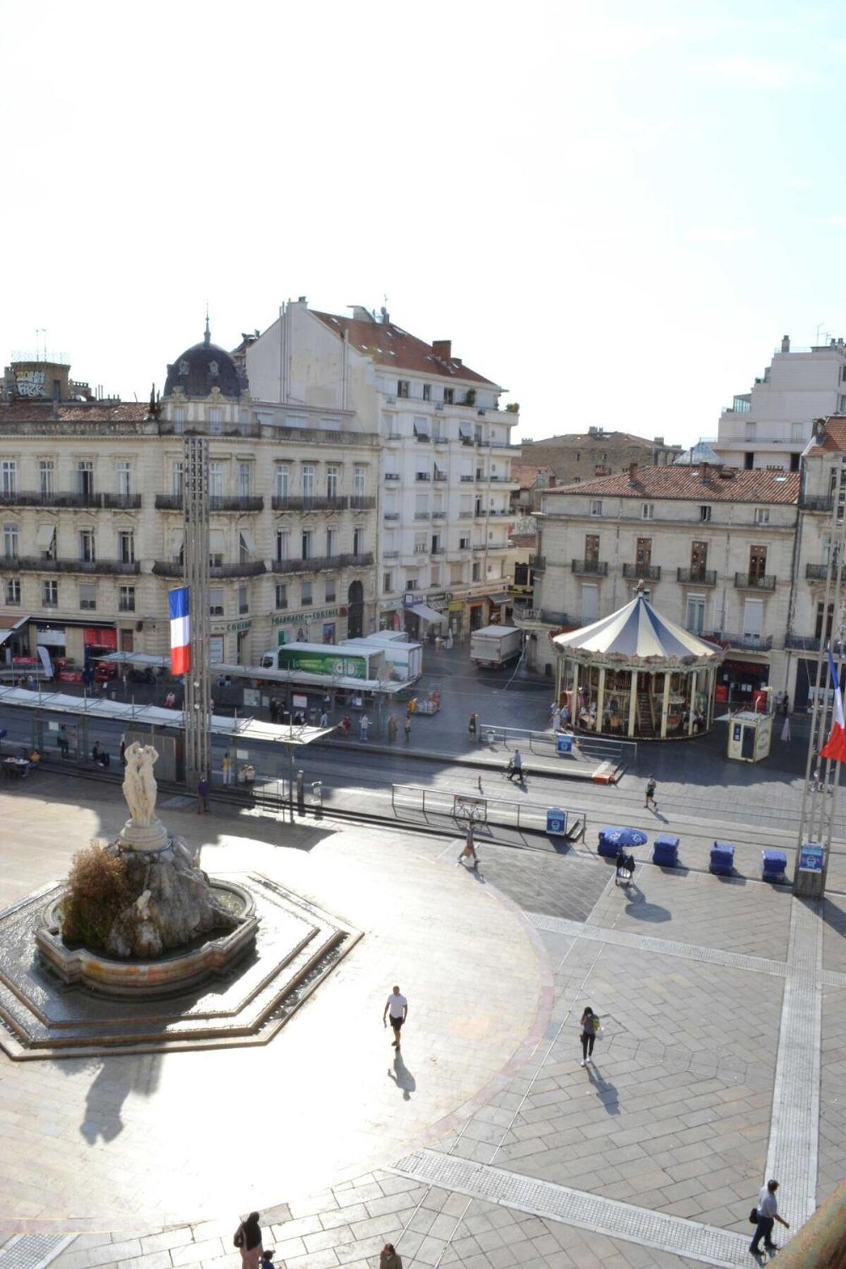 L'Atelier - Climatisation Et Vue Place De La Comedie มงต์เปอลิเยร์ ภายนอก รูปภาพ